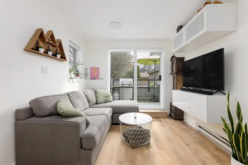 307 1718 VENABLES STREET - photo 1 of 19