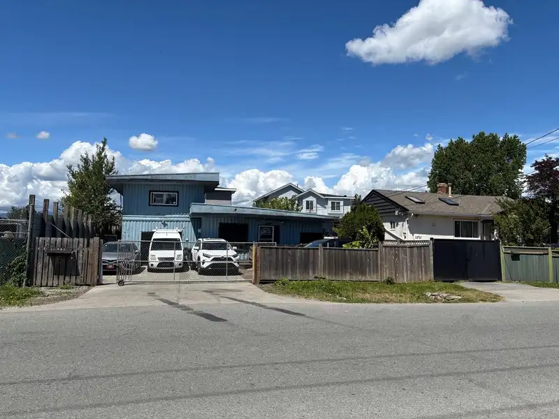 12711 112A AVENUE - photo 1 of 9
