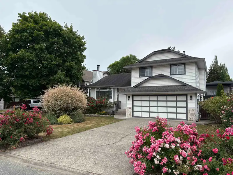 6322 171A STREET - photo 1 of 1