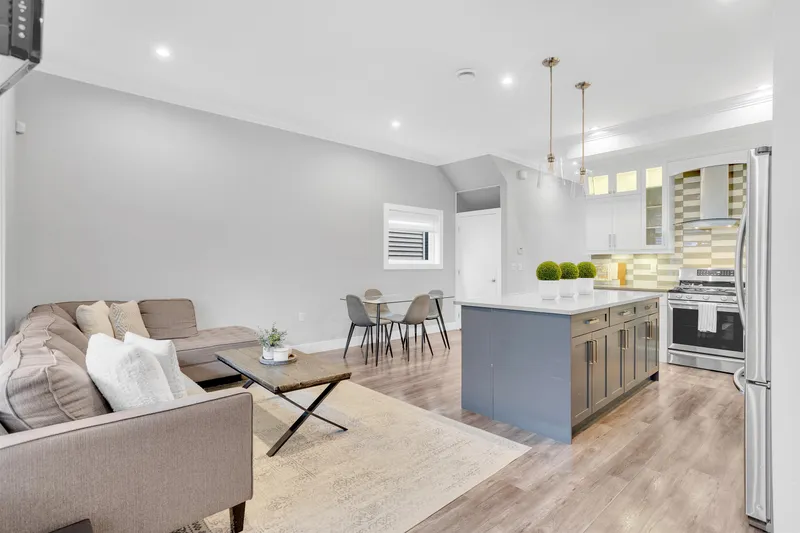 12991 59 AVENUE - photo 2 of 25