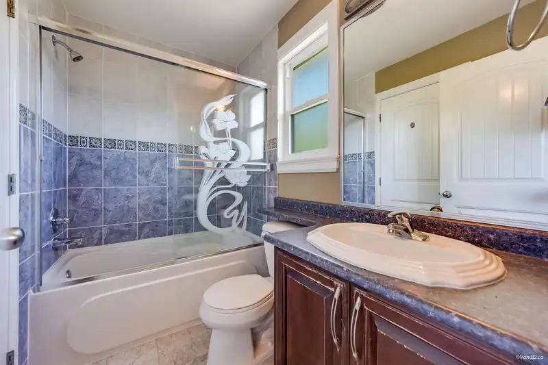 14856 69 AVENUE - photo 4 of 21