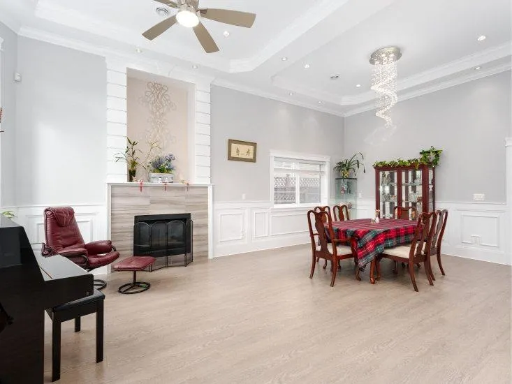 7626 HEDLEY AVENUE - photo 2 of 19