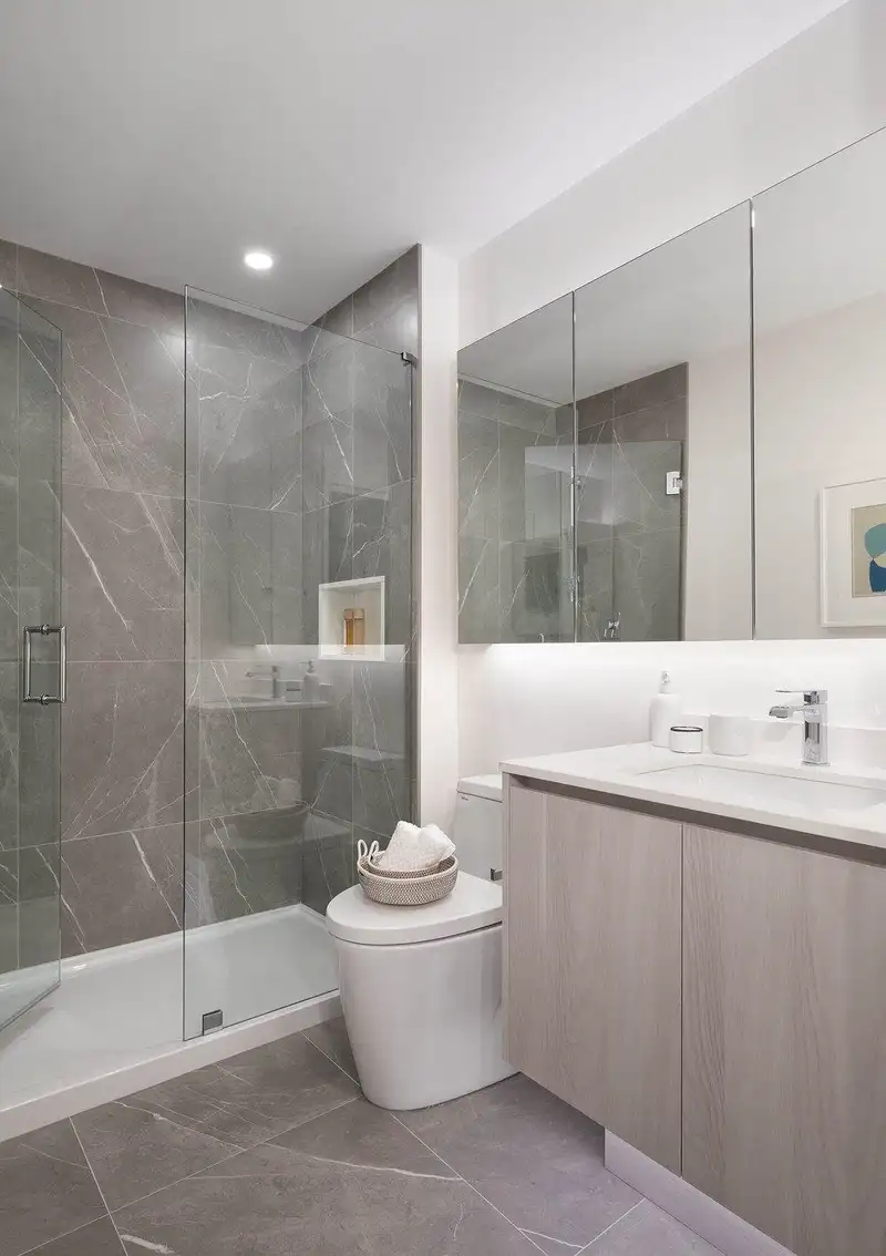 211 3264 VANNESS AVENUE - photo 4 of 21
