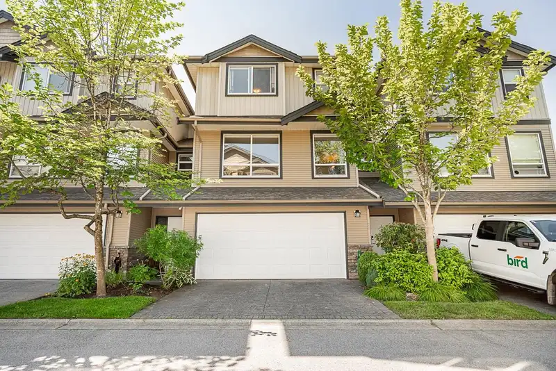 70 3127 SKEENA STREET - photo 1 of 37