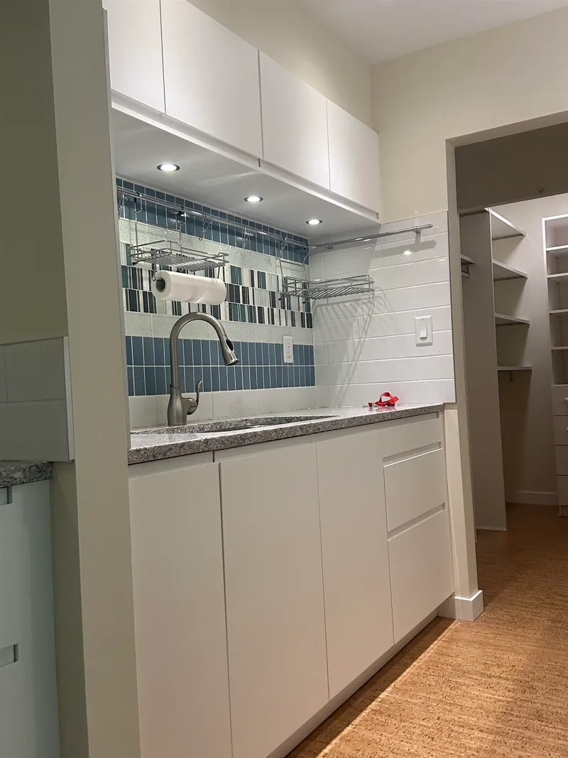 309 1422 E 3RD AVENUE - photo 4 of 15