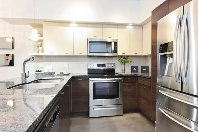 103 6299 144 STREET - photo 3 of 35
