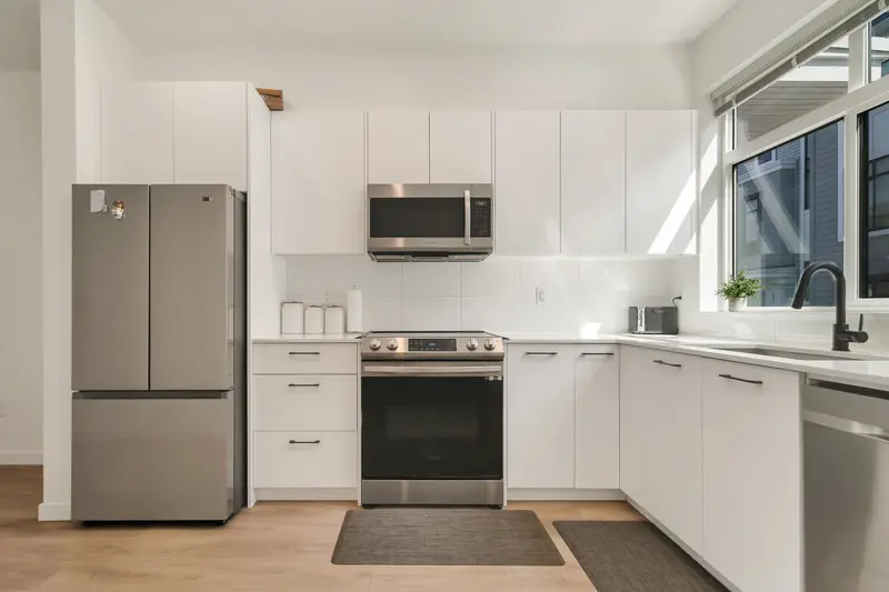 99 15235 SITKA DRIVE - photo 2 of 25