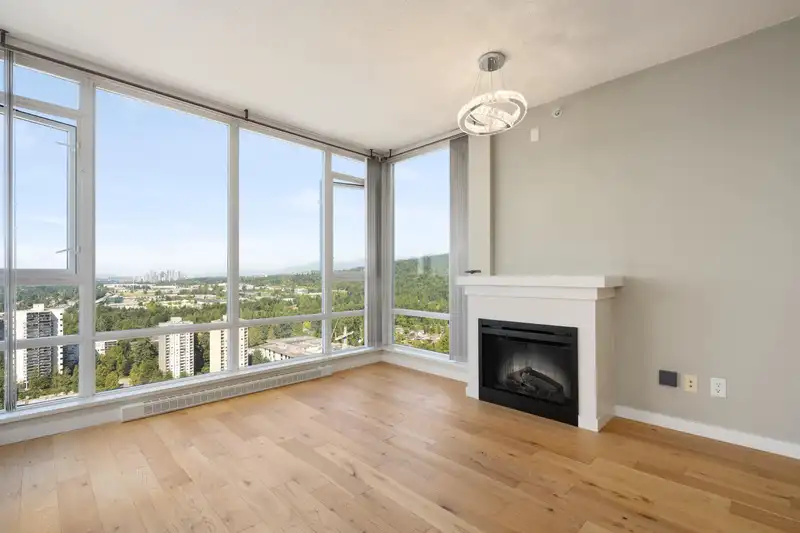 3505 9888 CAMERON STREET - photo 4 of 30