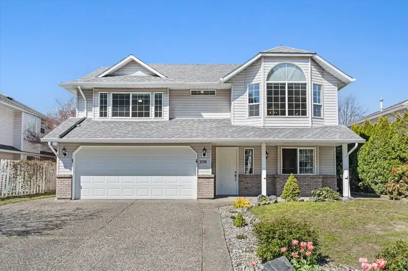 5720 REMINGTON CRESCENT - photo 1 of 40
