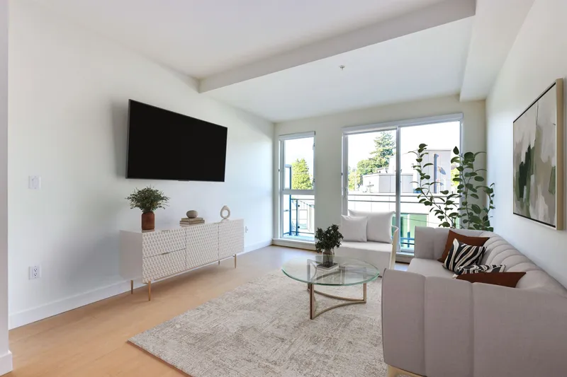 564 422 E 3RD STREET - photo 1 of 25