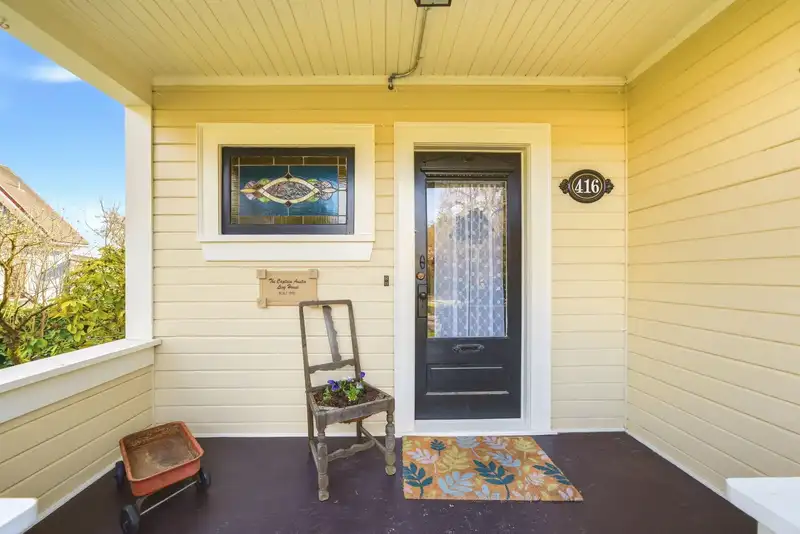 416 SECOND STREET - photo 2 of 40