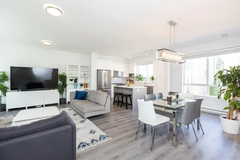 74 9718 161A STREET - photo 2 of 30