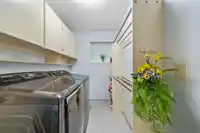 2445 MOWAT PLACE - thumbnail 30