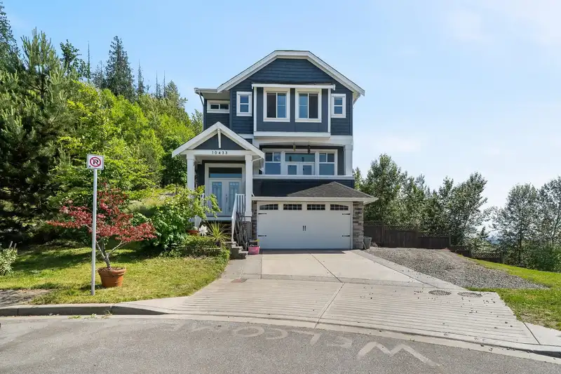10433 248 STREET - photo 1 of 34