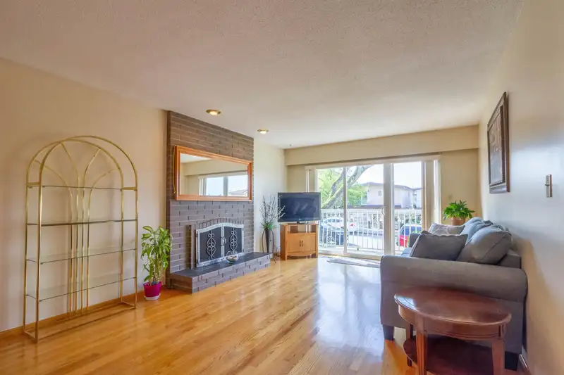 4651 GEORGIA STREET - photo 2 of 40