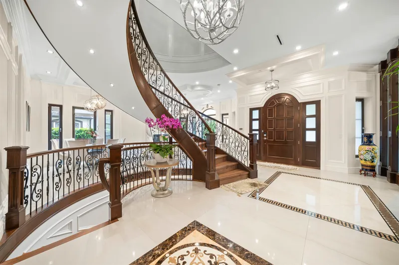 5828 HUDSON STREET - photo 3 of 25