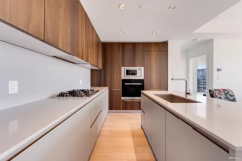 1007 6688 PEARSON WAY - photo 1 of 24