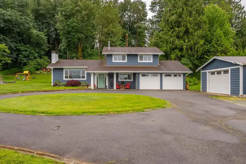 33456 CLAYBURN ROAD - photo 2 of 40