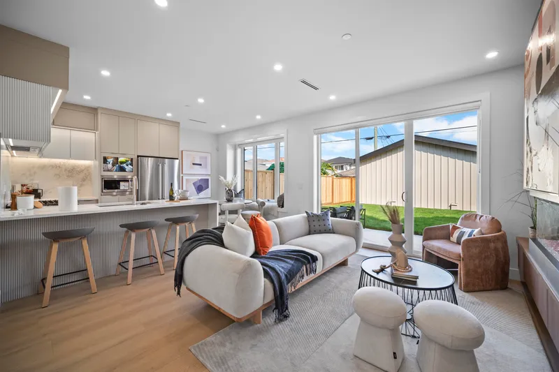 2 3563 E 25TH AVENUE - photo 1 of 24