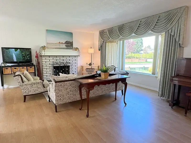 10844 SPRINGMONT GATE - photo 4 of 38