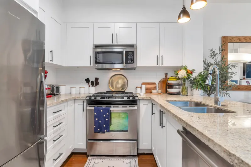 310 1111 E 27TH STREET - photo 3 of 25