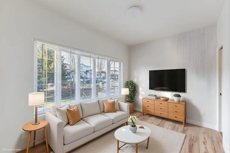 6586 NANAIMO STREET - photo 3 of 25