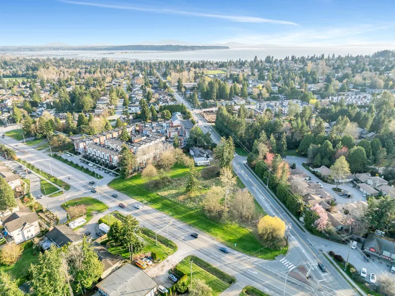 1704 160 STREET - photo 2 of 10