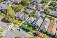 880 E 33RD AVENUE - thumbnail 7