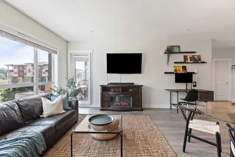 319 20728 WILLOUGHBY TOWN CENTRE DRIVE - photo 4 of 40