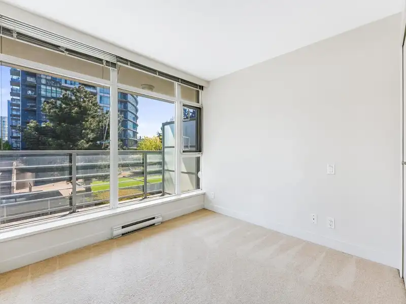 606 8068 WESTMINSTER HIGHWAY - photo 4 of 21