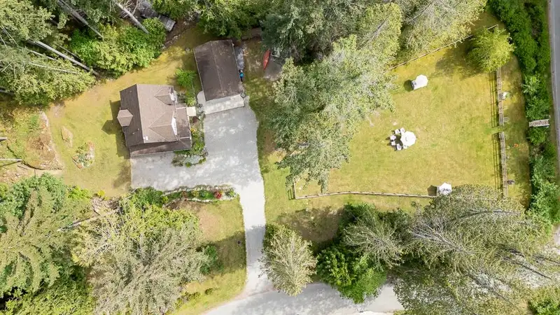 5626 CURRAN ROAD - photo 4 of 40