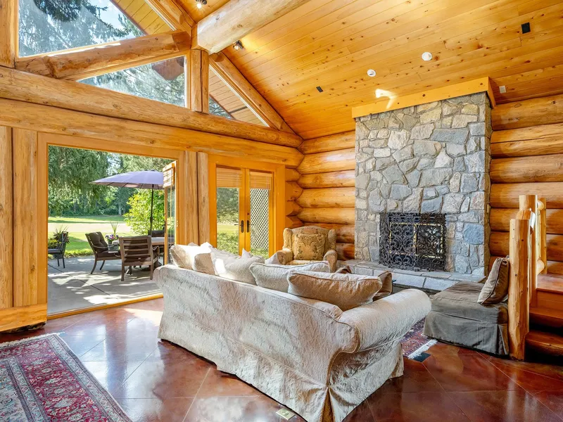 8164 MUIRFIELD CRESCENT - photo 3 of 25