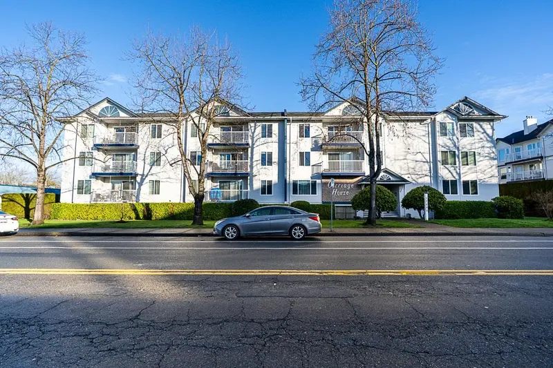 305 17695 58 AVENUE - photo 1 of 25