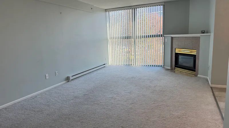 504 1159 MAIN STREET - photo 4 of 13