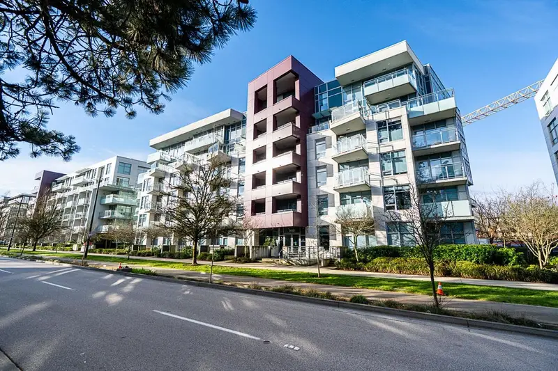 217 5033 CAMBIE STREET - photo 1 of 24