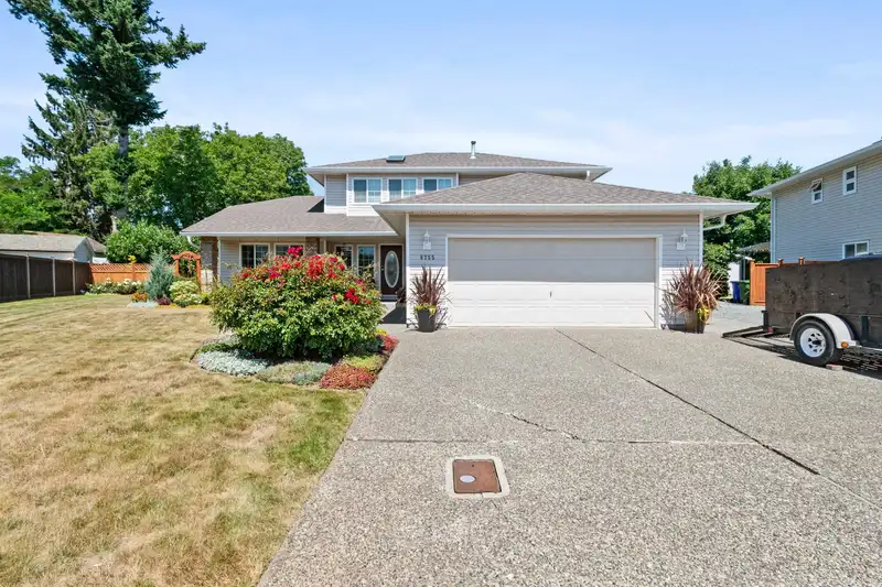 6755 HENRY STREET - photo 2 of 36