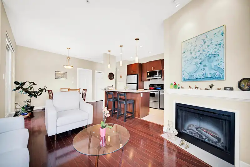 314 10237 133 STREET - photo 4 of 34