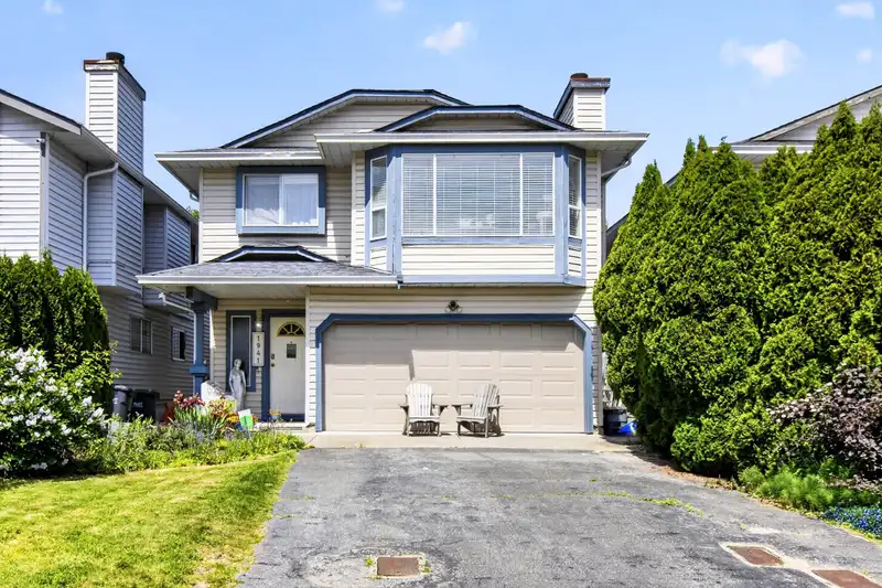 1941 LANGAN AVENUE - photo 1 of 40