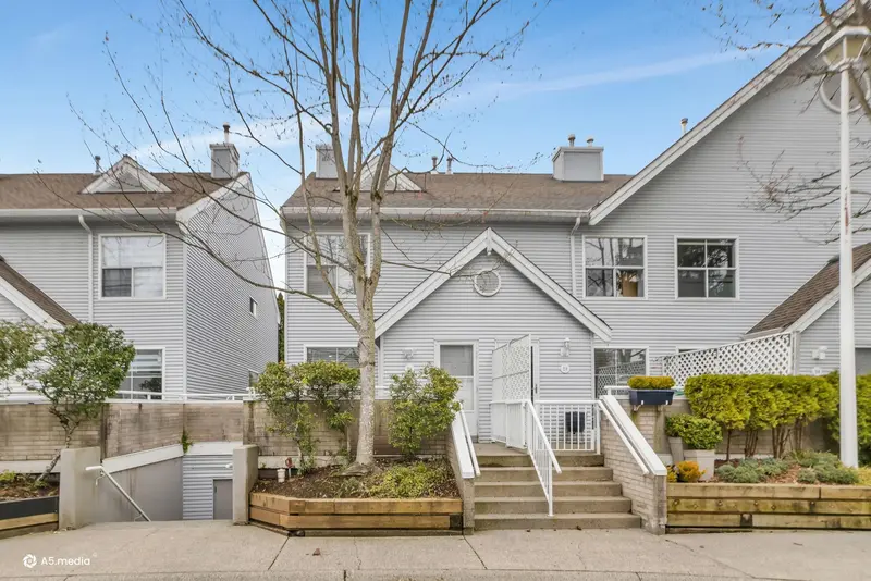 28 13713 72A AVENUE - photo 1 of 25