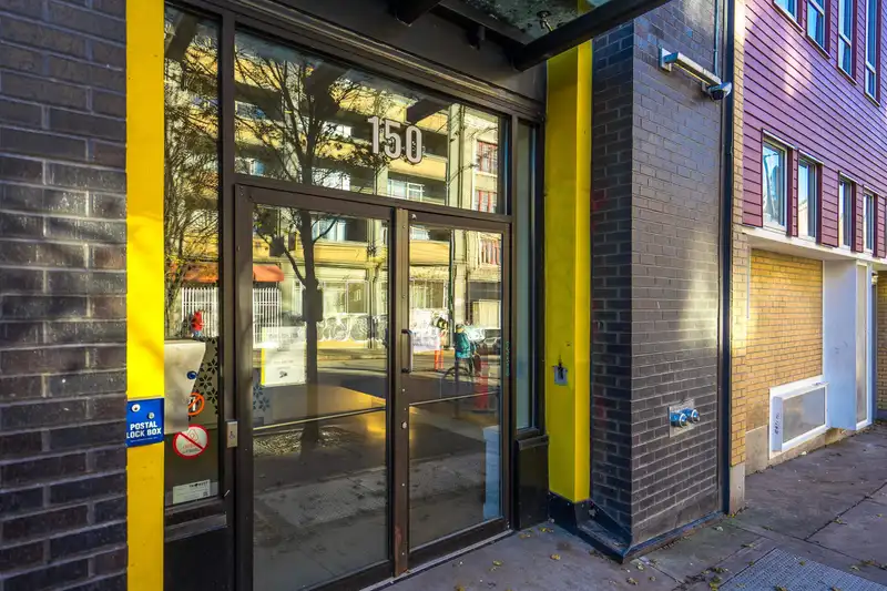 505 150 E CORDOVA STREET - photo 1 of 28