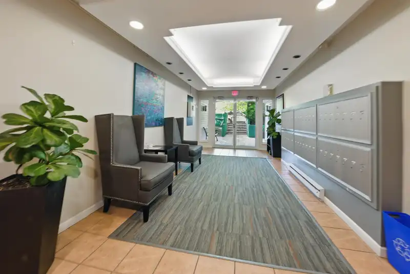 PH2 5788 VINE STREET - photo 1 of 16