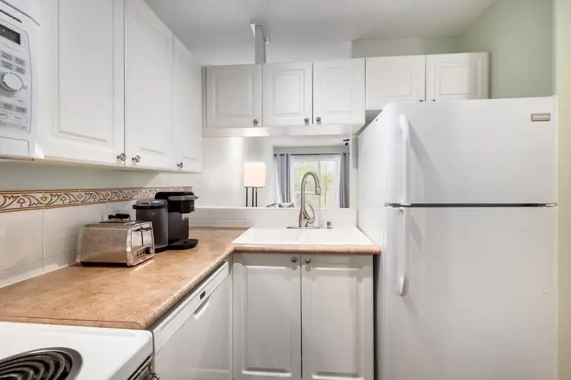PH2 5788 VINE STREET - photo 4 of 16