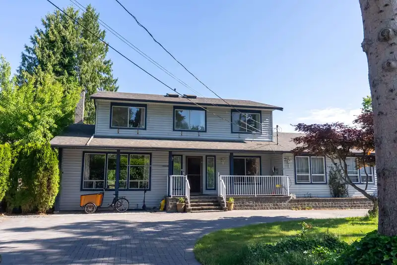 22019 OLD YALE ROAD - photo 3 of 32