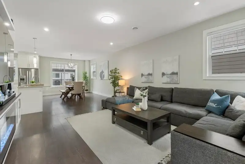 12 19501 74 AVENUE - photo 4 of 31