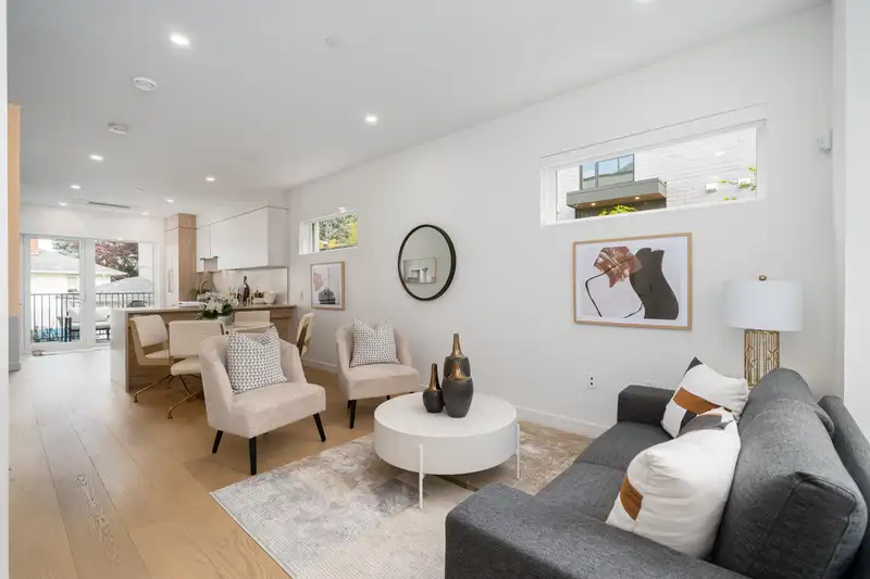 621 W 30TH AVENUE - photo 3 of 22