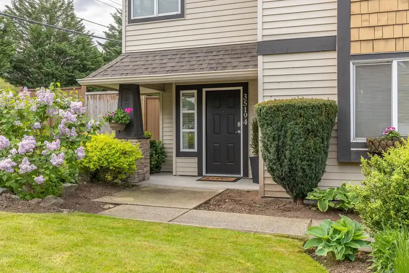 35194 KOOTENAY DRIVE - photo 3 of 40
