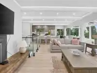 3570 LONSDALE AVENUE - thumbnail 6