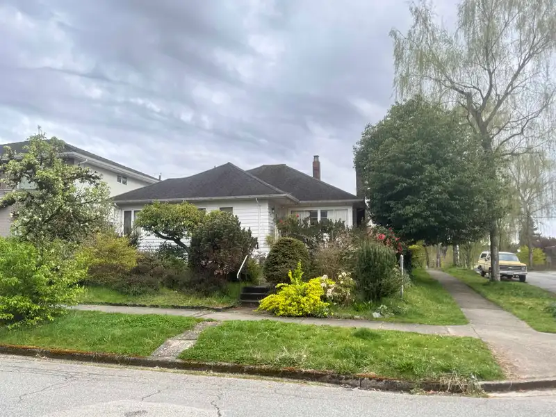 2396 W 18TH AVENUE - photo 1 of 40