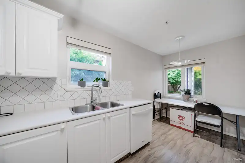 118 8142 120A STREET - photo 1 of 8