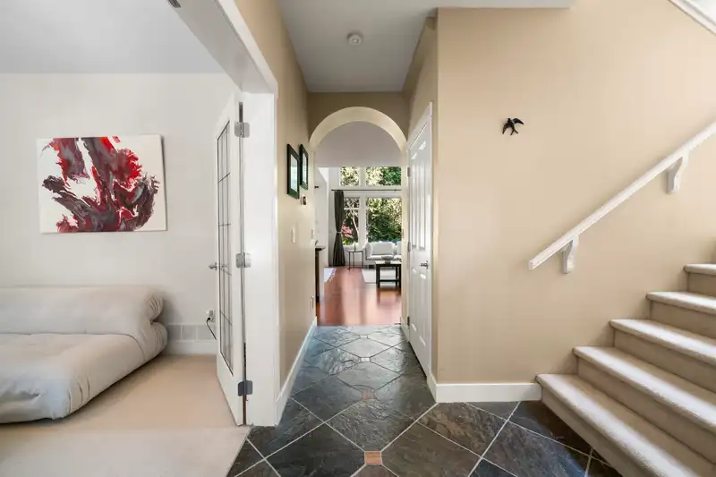 1931 PARKWAY BOULEVARD - photo 2 of 37